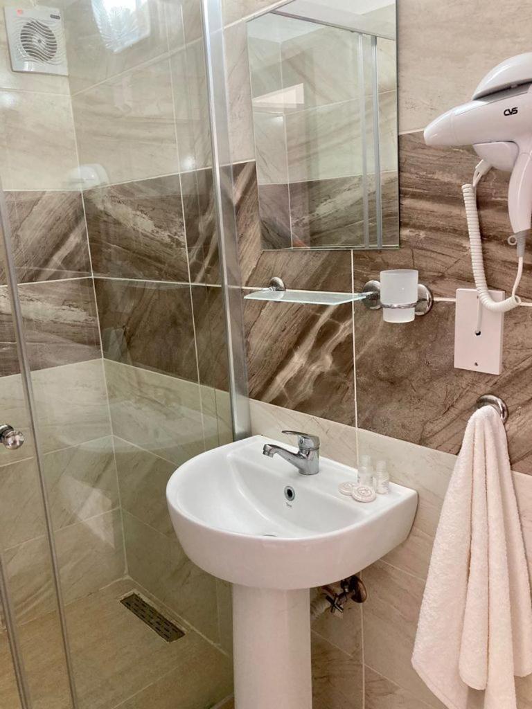 En Kaya Hotel Lefkoşa Dış mekan fotoğraf